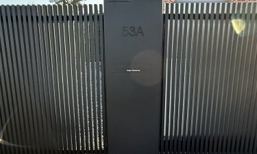 Aluminium schuifpoort aan oprit — Linter